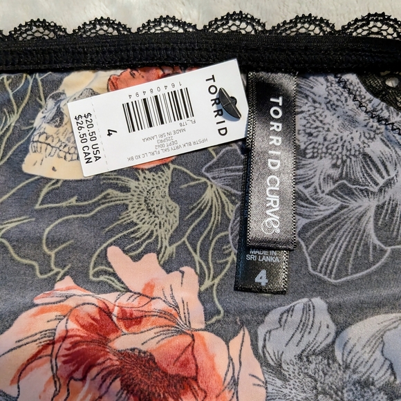 TORRID, NWT, Microfiber Mid Rise Hipster, Lace, XO Black Panty, Size 4X, Skulls - Picture 7 of 13